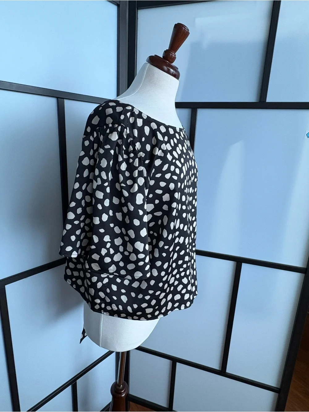 LOFT Open Back Bow Blouse Black Cream Print Size L